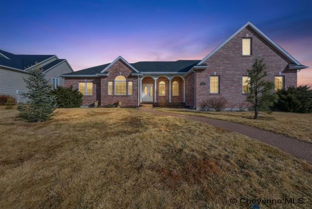 7805 HAWTHORNE DR, Cheyenne, WY 82009