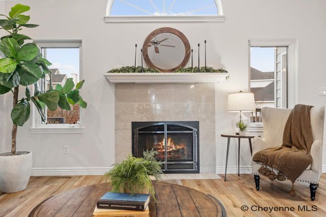 7805 HAWTHORNE DR, Cheyenne, WY 82009