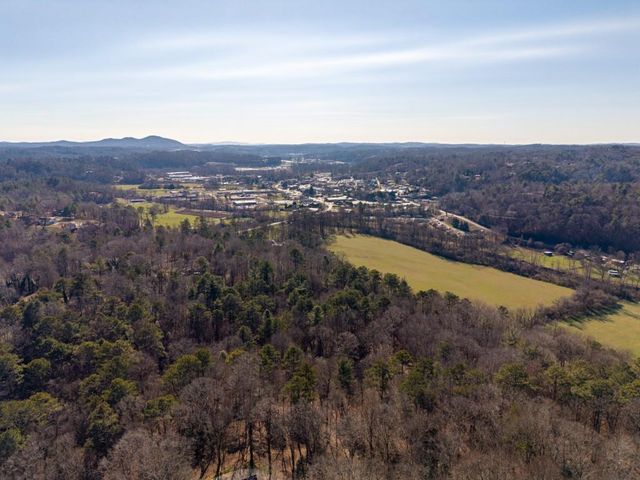 312 Parks Avenue, Ellijay, GA 30540
