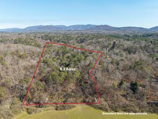 312 Parks Avenue, Ellijay, GA 30540