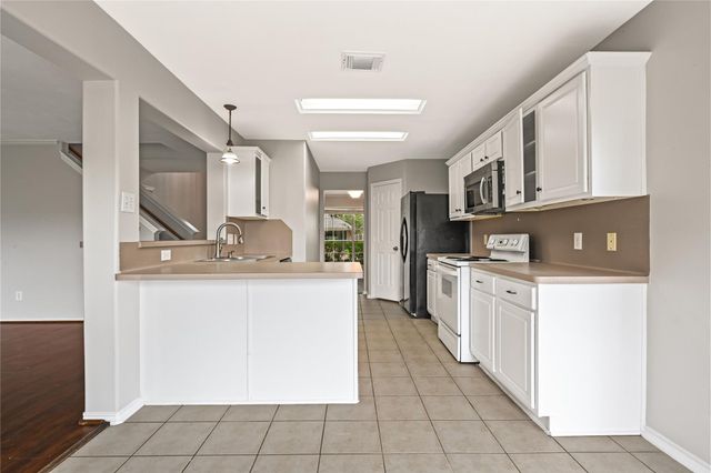 3115 Glenthorpe Lane, Katy, TX 77494