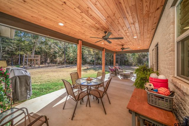 645 CR 1713, Jacksonville, TX 75766