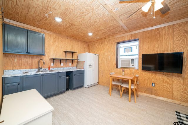 645 CR 1713, Jacksonville, TX 75766