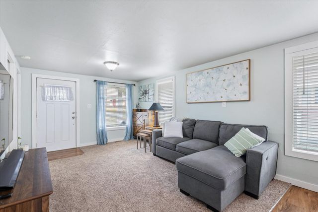 824 E Rockwell Ave, Spokane, WA 99207