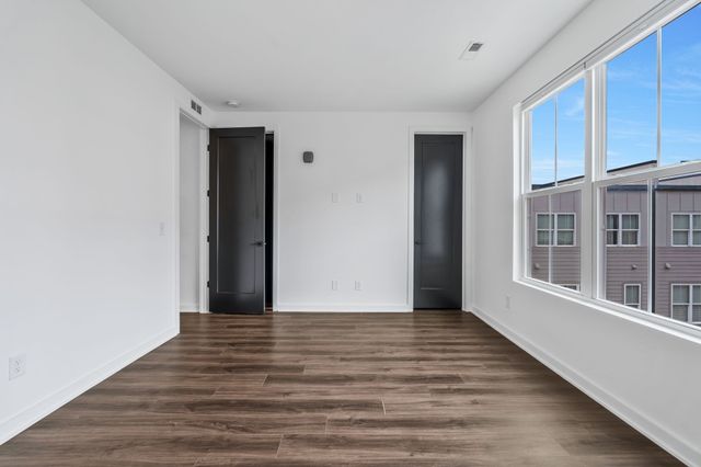 2032 Edison Park Ln, Nashville, TN 37209