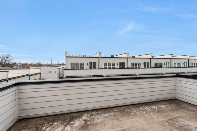 2032 Edison Park Ln, Nashville, TN 37209