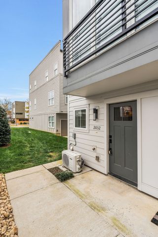 2032 Edison Park Ln, Nashville, TN 37209