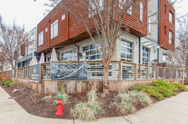 2032 Edison Park Ln, Nashville, TN 37209