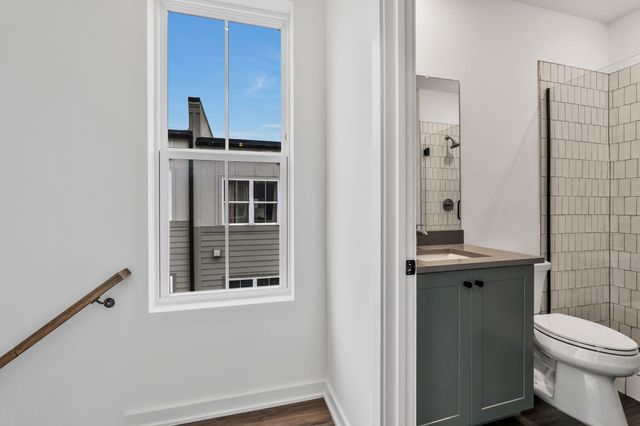 2032 Edison Park Ln, Nashville, TN 37209