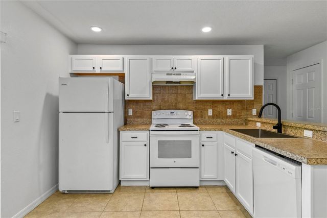 2552 GOLD COURT, Winter Park, FL 32792