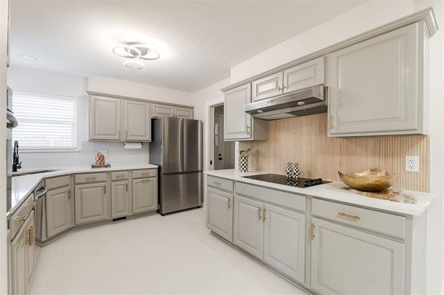 12213 Greystone Terrace, Oklahoma City, OK 73120