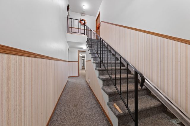 100 Green Acres Drive 2, Morris, IL 60450