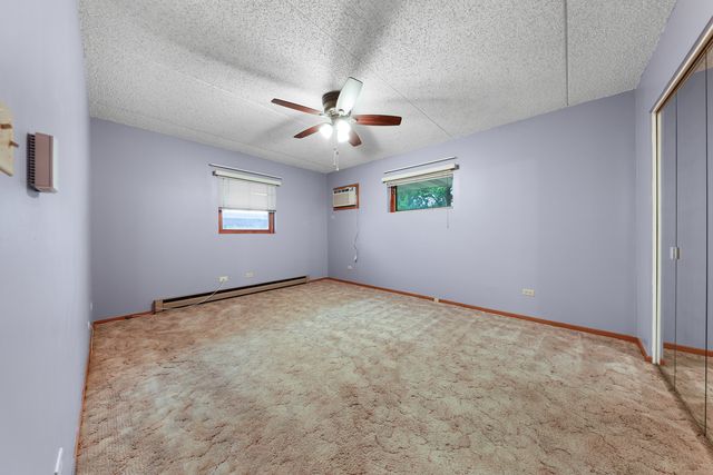 100 Green Acres Drive 2, Morris, IL 60450