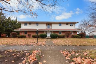 100 Green Acres Drive 2, Morris, IL 60450