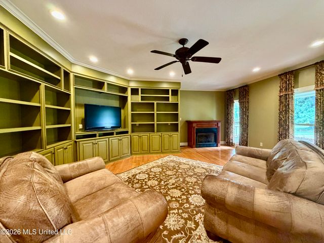 346 Quail Hollow Drive, Clinton, MS 39056