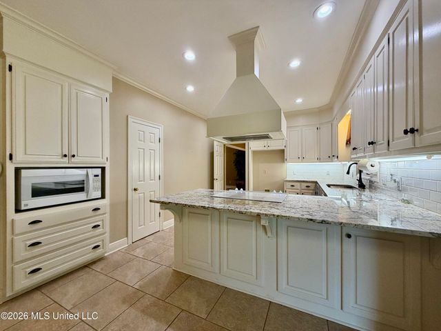 346 Quail Hollow Drive, Clinton, MS 39056