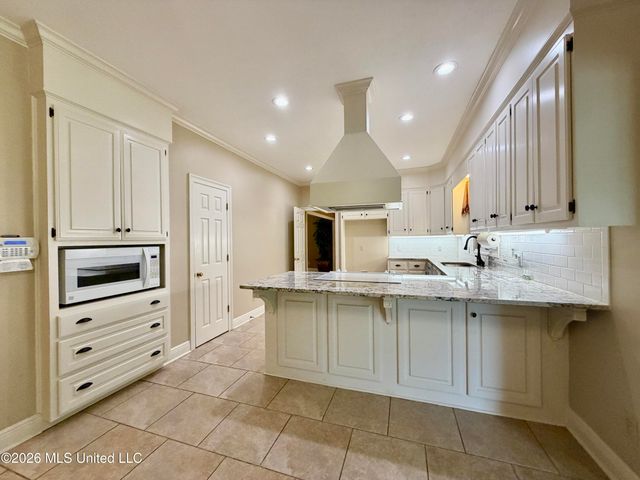346 Quail Hollow Drive, Clinton, MS 39056