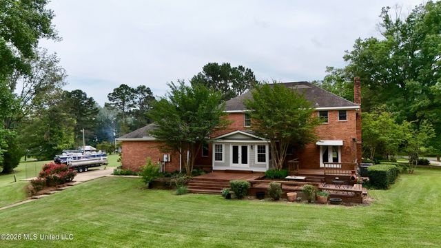 346 Quail Hollow Drive, Clinton, MS 39056