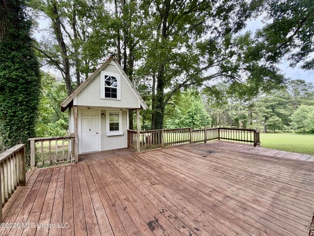 346 Quail Hollow Drive, Clinton, MS 39056