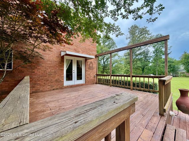 346 Quail Hollow Drive, Clinton, MS 39056