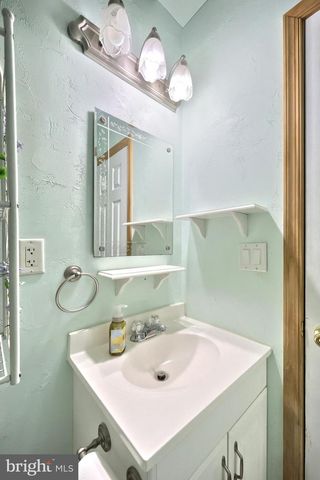 9 WHEATLAND DR, Gettysburg, PA 17325