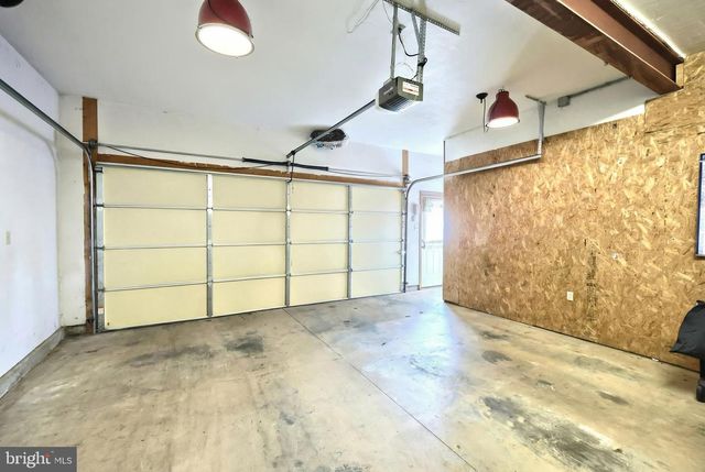 9 WHEATLAND DR, Gettysburg, PA 17325