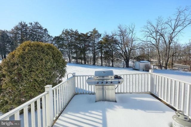 9 WHEATLAND DR, Gettysburg, PA 17325