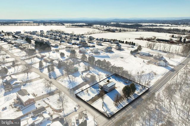 9 WHEATLAND DR, Gettysburg, PA 17325