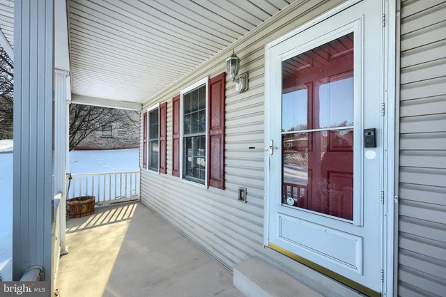 9 WHEATLAND DR, Gettysburg, PA 17325