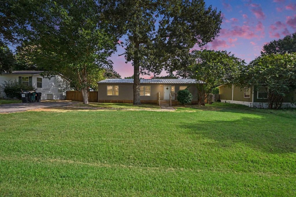 16306 Oaklane Trail, Magnolia, TX 77355