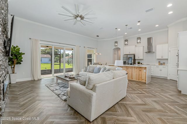 1141 Hanson Avenue SW, Palm Bay, FL 32908