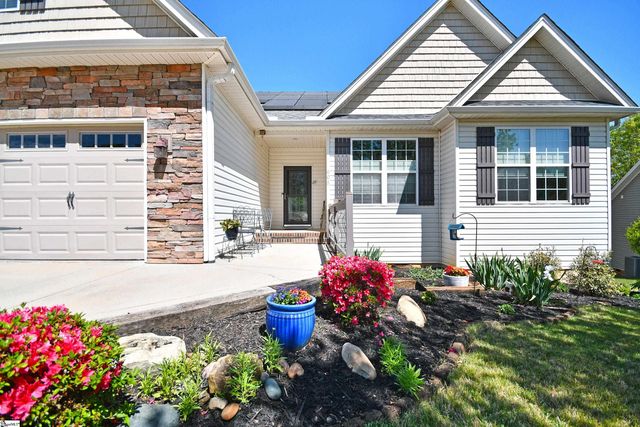 605 Summitbluff Drive, Greenville, SC 29617