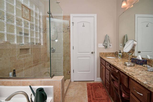 605 Summitbluff Drive, Greenville, SC 29617