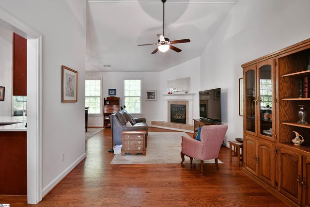 605 Summitbluff Drive, Greenville, SC 29617