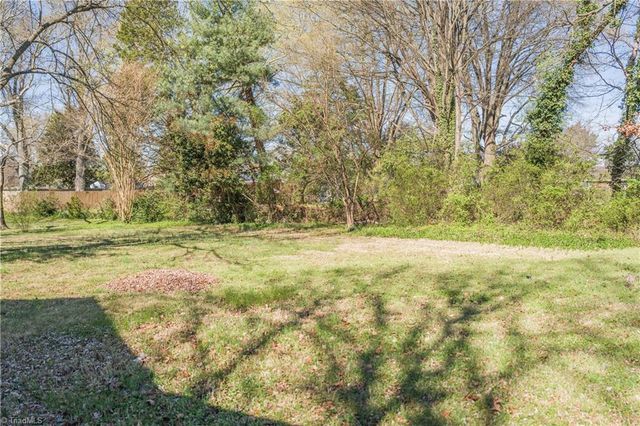 121 Vernon Street, Kernersville, NC 27284