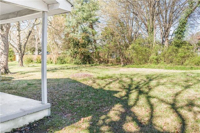 121 Vernon Street, Kernersville, NC 27284