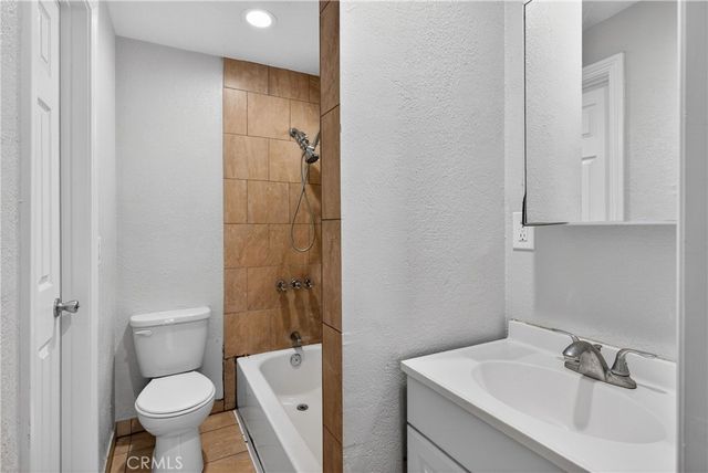 1218 E 89th, Los Angeles, CA 90002