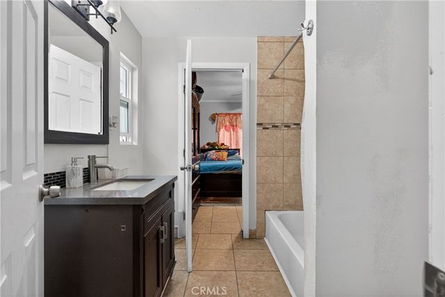 1218 E 89th, Los Angeles, CA 90002