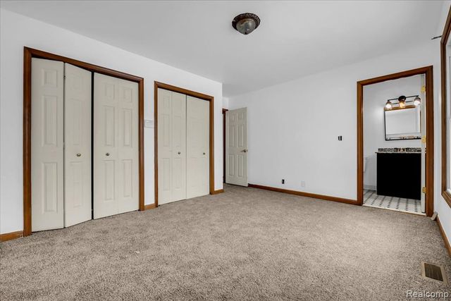 9416 Wildwood Lake Drive, Whitmore Lake, MI 48189