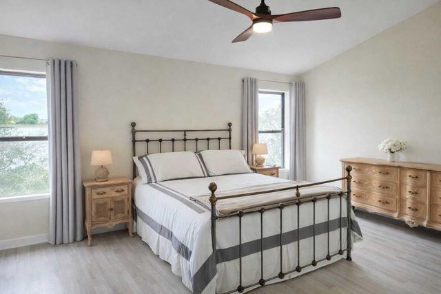 10870 Lakemore Lane 201, Boca Raton, FL 33498