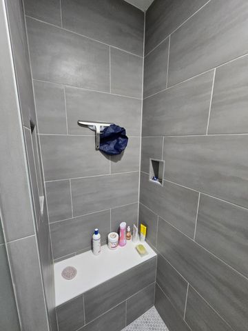 10870 Lakemore Lane 201, Boca Raton, FL 33498