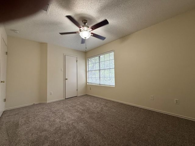 2304 Granberry DR B, Austin, TX 78745