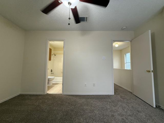 2304 Granberry DR B, Austin, TX 78745