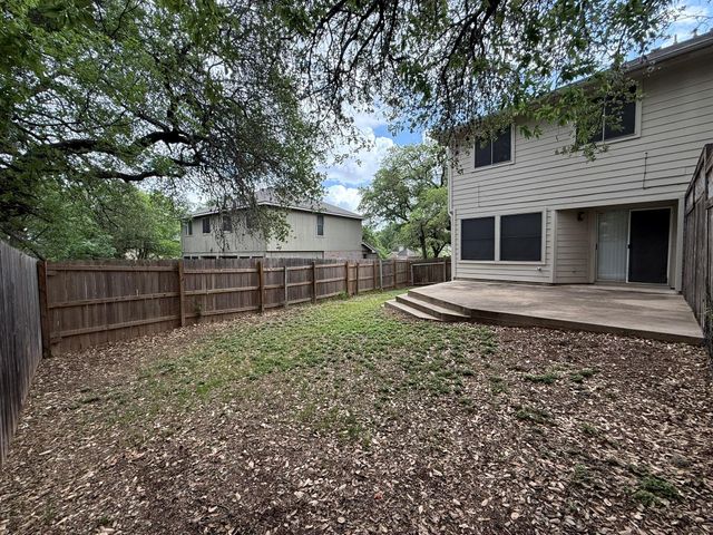 2304 Granberry DR B, Austin, TX 78745