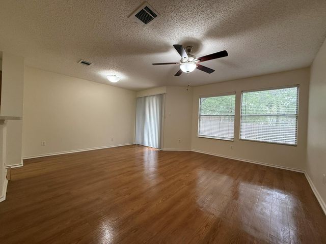 2304 Granberry DR B, Austin, TX 78745