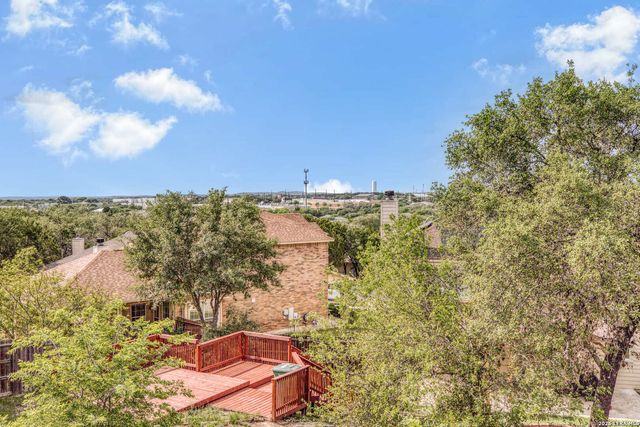 8911 VERANDA CT, San Antonio, TX 78250