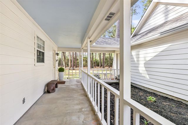 291 Camwood Street, Magnolia, TX 77355