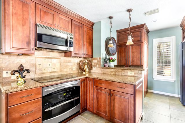 291 Camwood Street, Magnolia, TX 77355