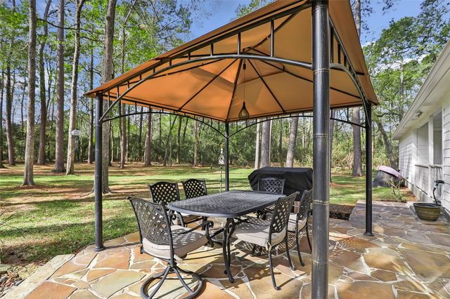 291 Camwood Street, Magnolia, TX 77355