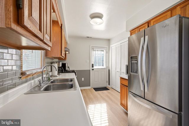 406 FERN AVE, Woodbury, NJ 08096
